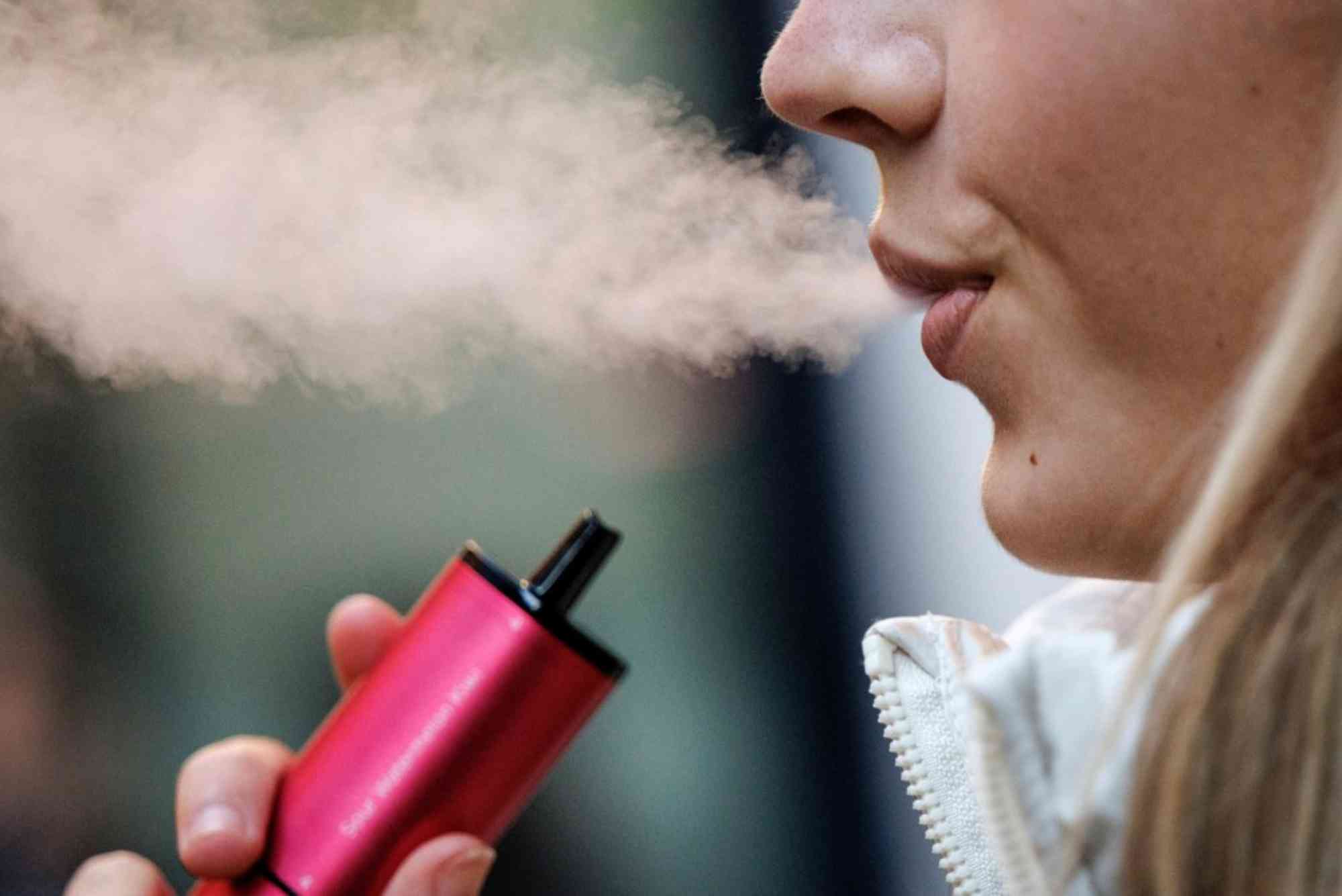 Vape vs Nicotine-Free