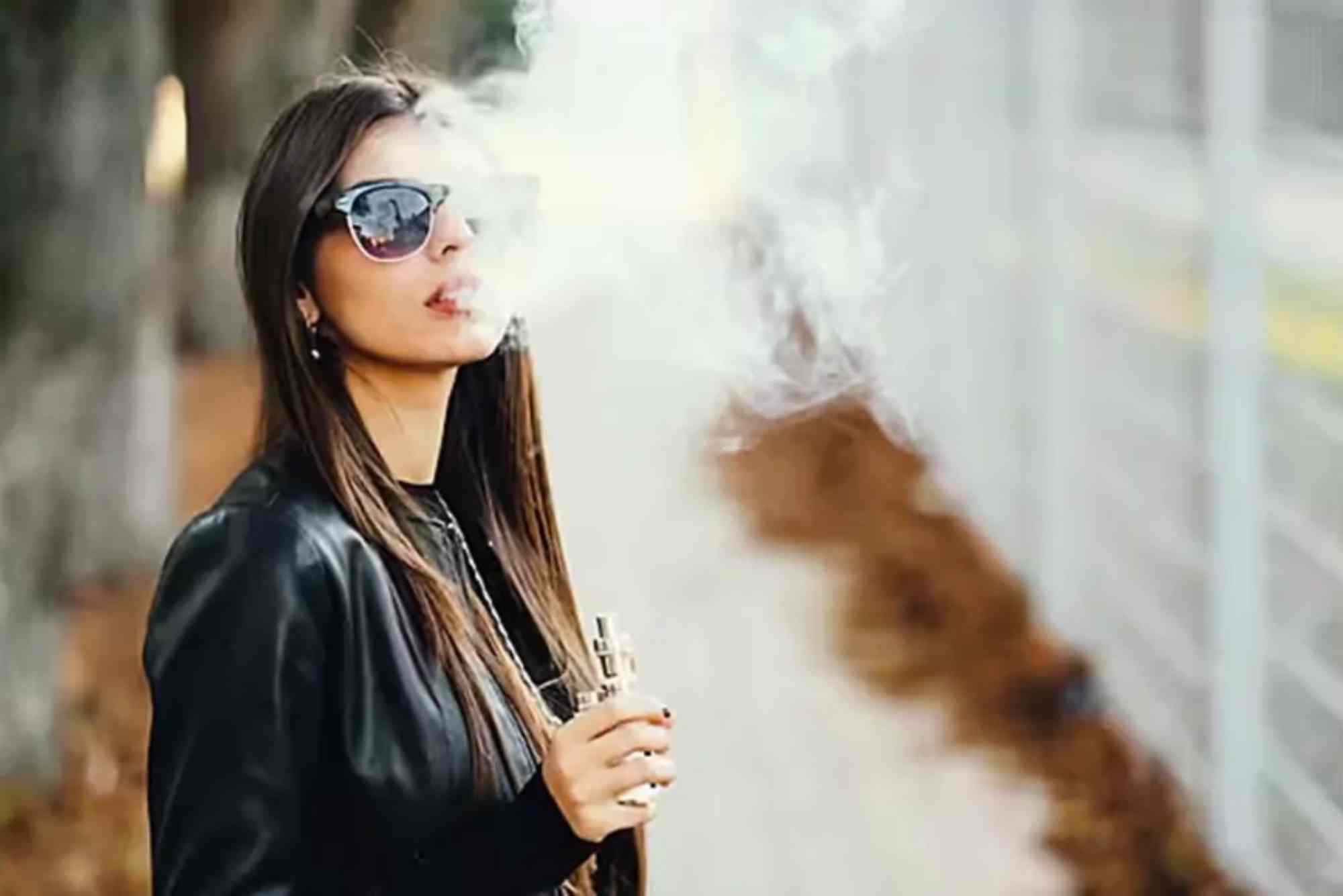 Vaping And the Rise of Minimalism in 2025 Fashion